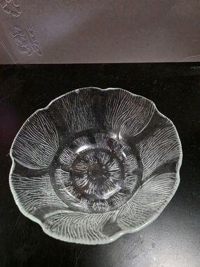 KIG Indonesia Textured Glass Floral Bowl - As Is / Flaw See Description Vintage